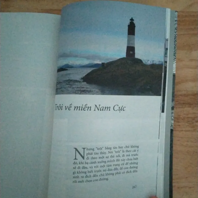 Sách kiến trúc: Đá hát - Du ký kiến trúc - Tạ Mỹ Dương 604217