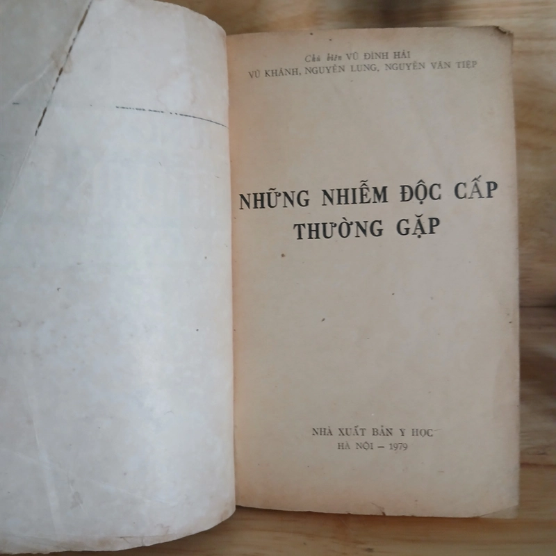 Những Nhiễm Độc Cấp Thường Gặp (Xb 1979) - Vũ Đình Hải chủ biên 451469
