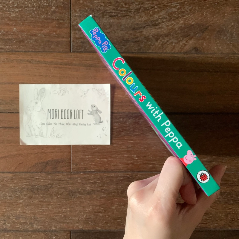 Sách ngoại văn Colours With Peppa, Used, Board Book 540732