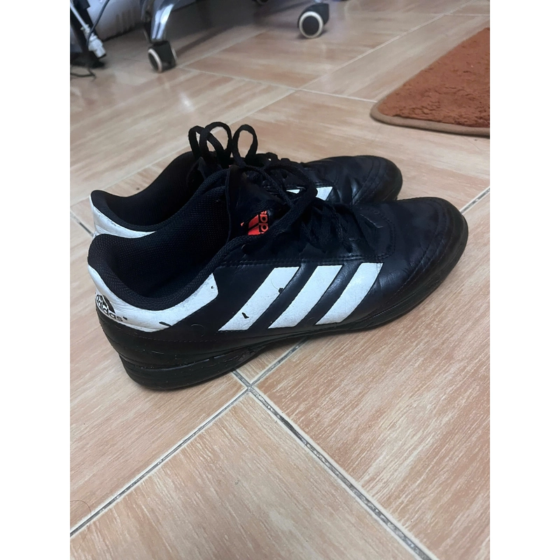 Giày đá bóng Adidas Size 40 chính hãng 457806