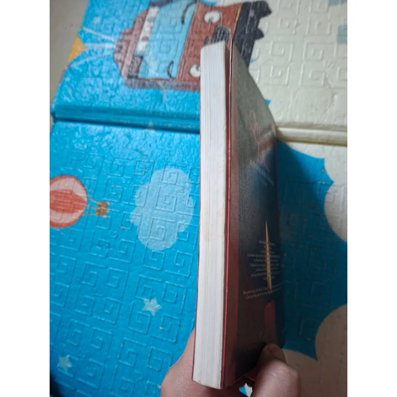 Buổi Sáng Bóng Tối Cô Đơn 932547