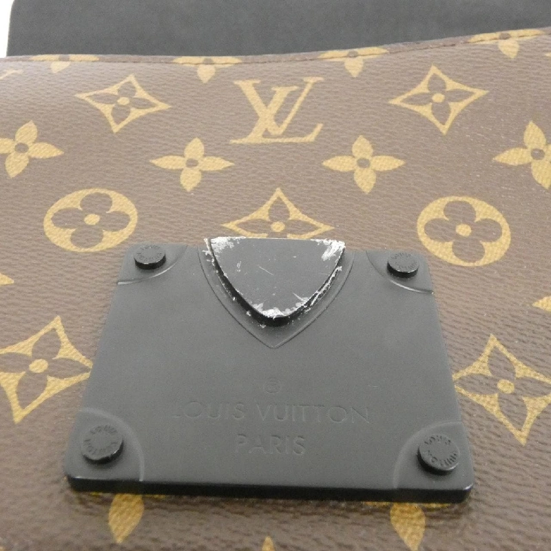 Túi đeo chéo S Lock Monogram Louis Vuitton M45807 616637