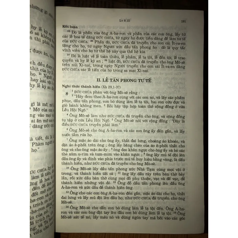 Kinh Thánh trọn bộ cựu ươc và tân ước 733549