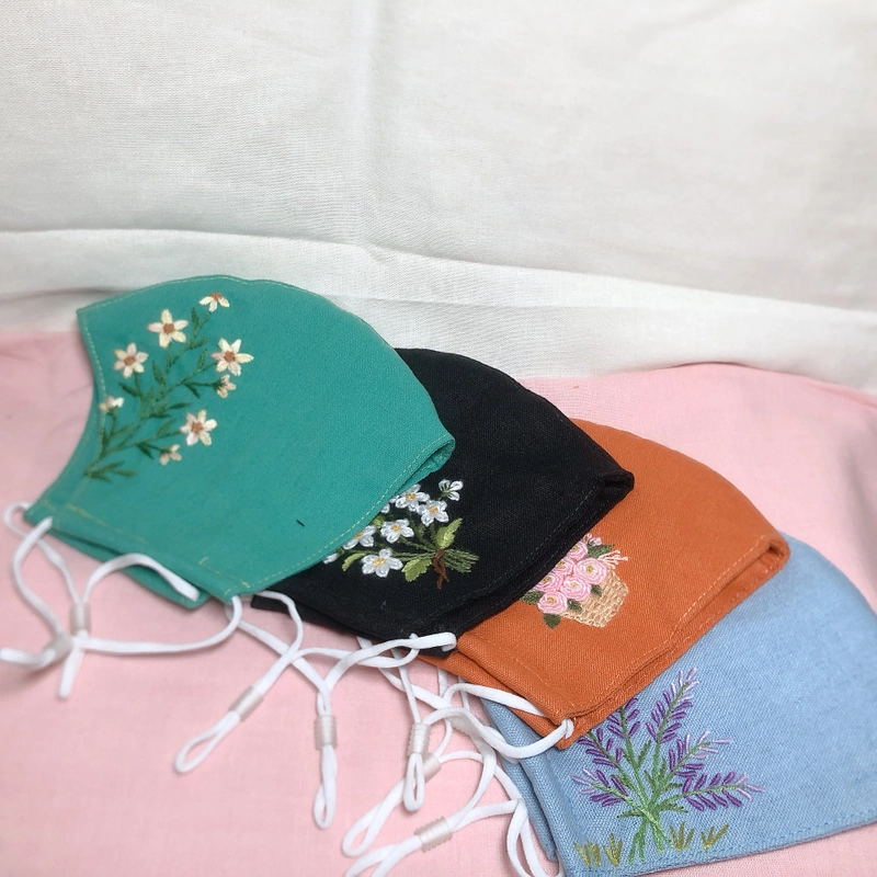 Khẩu trang vải linen thêu tay 476163