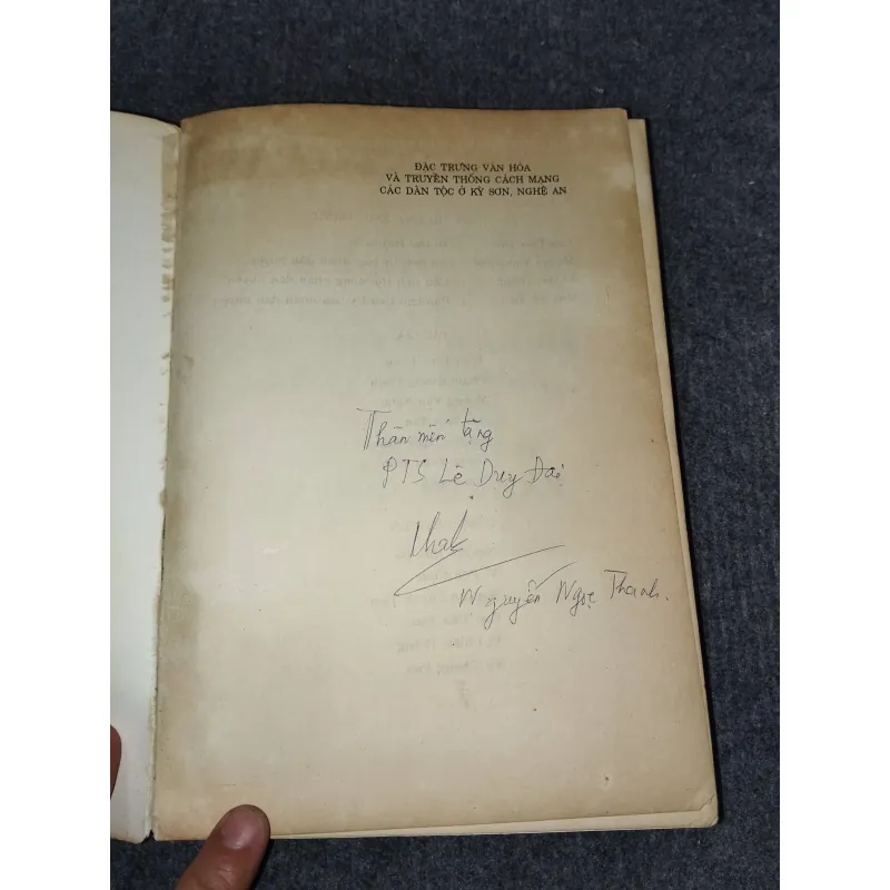 ĐẶC TRƯNG VĂN HOÁ VÀ TRUYỀN THỐNG CÁCH MẠNG CÁC DÂN TỘC Ở KỲ SƠN NGHỆ AN 991164
