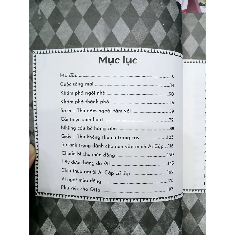 Cuộc Nổi Dậy Của Cô Nàng Mọt Sách (Phần I: Con gái của người lính) – Miya Kazuki 553528