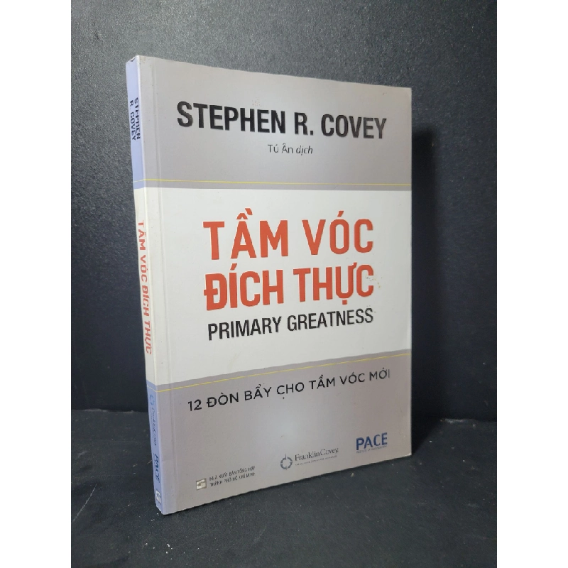 Tầm vóc đích thực mới 80% bẩn bìa, ố nhẹ, highlight, có chữ viết 2018 Stephen R. Covey HCM2205 KỸ NĂNG 461268