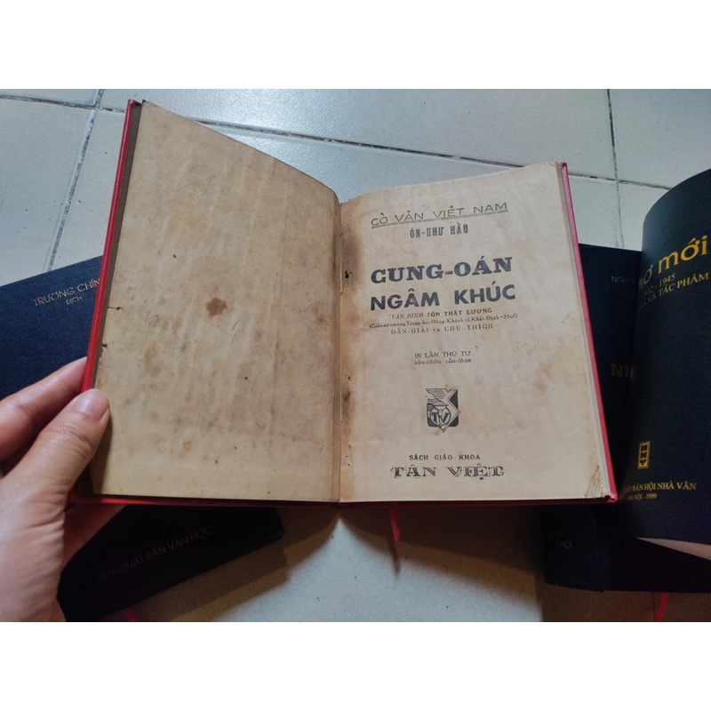Cung oán ngâm khúc 518565