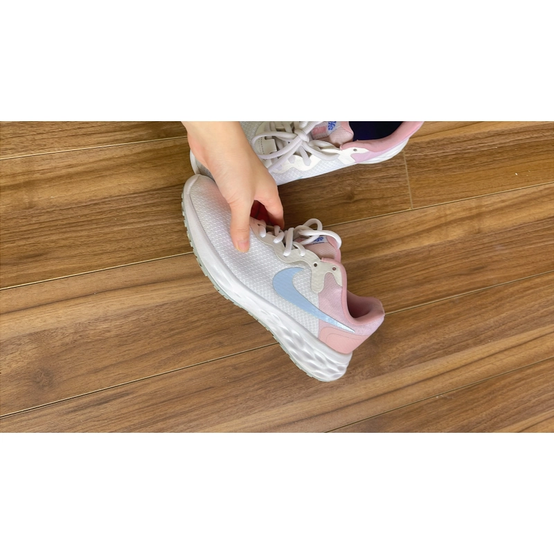 Giày Nike nữ pick store tại Nhật used nhưng khá mới và tốt 478822