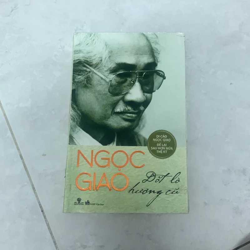 Đốt lò hương cũ 590813