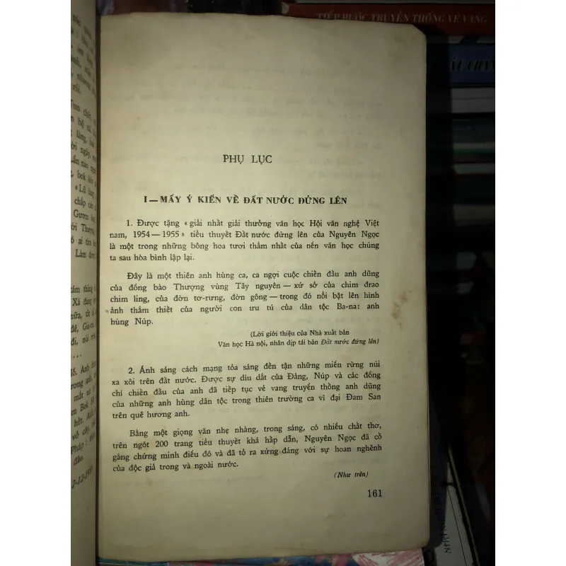 Đất nước đứng lên - Nguyên Ngọc  970092