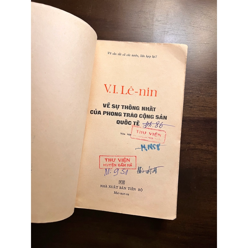 Về sự thống nhất của phong trào cộng sản quốc tế 551589