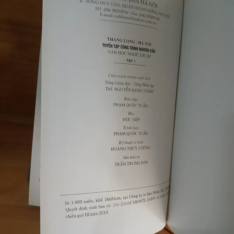 Thăng Long - Hà Nội Tuyển Tập Công Trình Nghiên Cứu Văn Học Nghệ Thuật (Bộ 2 Tập) 711786