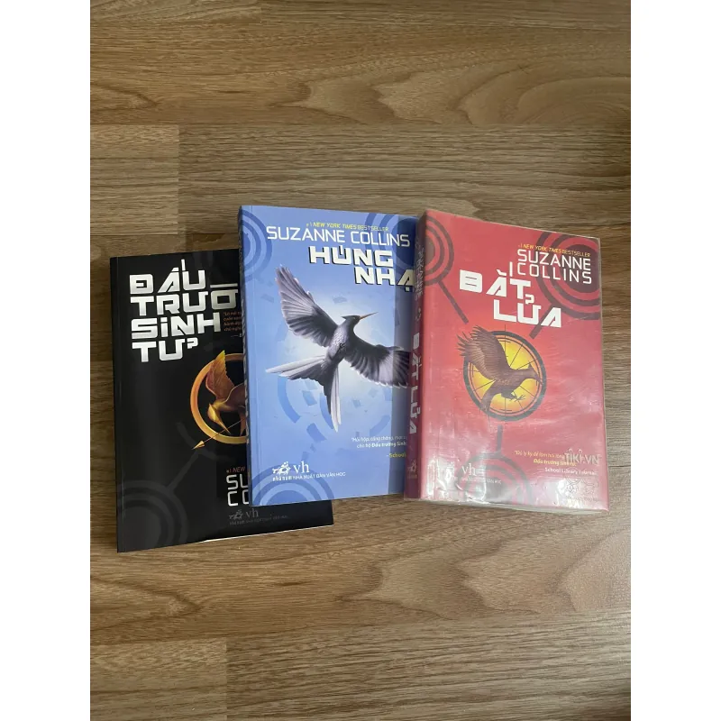 Đấu trường sinh tử - Húng Nhại - Bắt lửa - Suzanne Collins 1027958