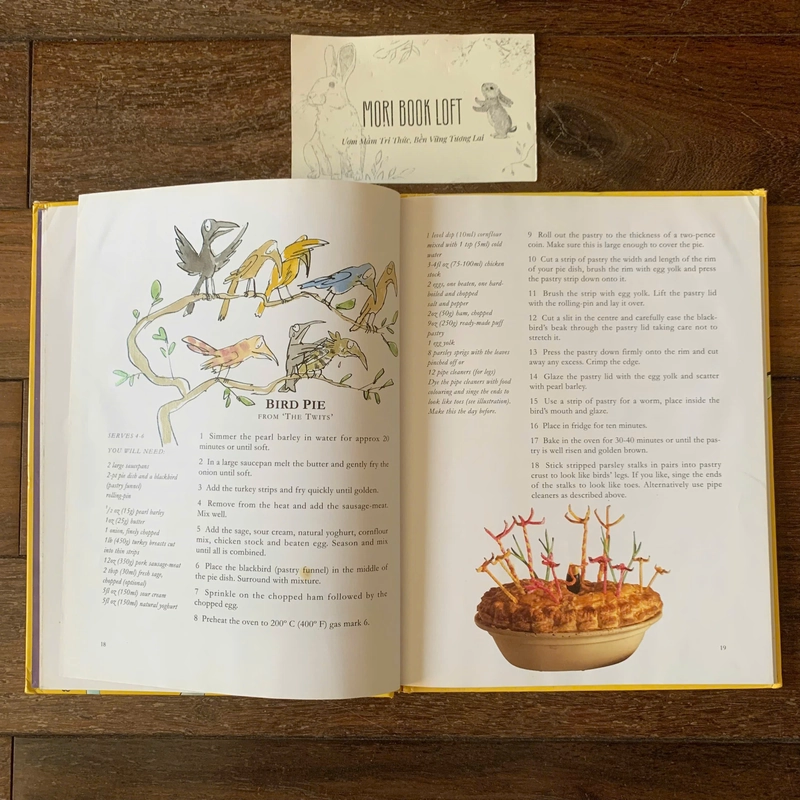 Sách ngoại văn Roald Dahl's Revolting Recipes, Used, Bìa cứng 519455