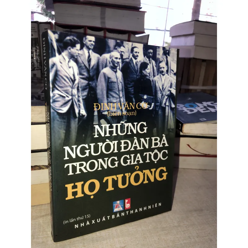 Những người đàn bà trong gia tộc họ tưởng  993854
