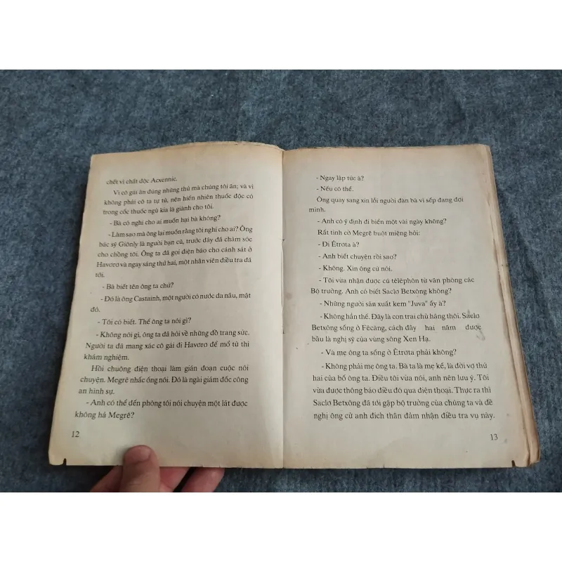 CHIẾC NHẪN MẶT NGỌC - GEORGES SIMENON 574617