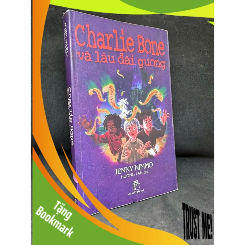 (TẶNG BOOKMARK) Charlie Bone Và Lâu Đài Gương, 2009 - Jenny Nimmo S1108 RBK 937703