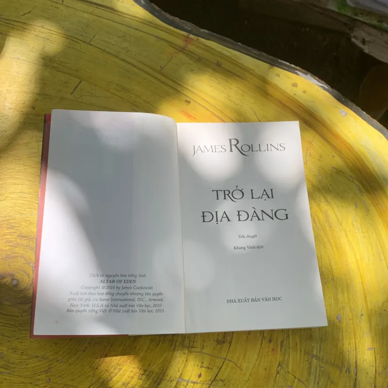 TRỞ LẠI ĐỊA ĐÀNG- JAMES ROLLINS 782695
