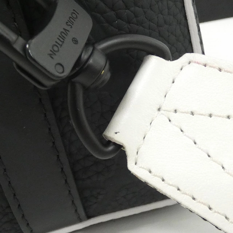 Túi xách vai Louis Vuitton LVxFIFA City Keepall M21543 - Hàng hiệu Chính hãng 766948