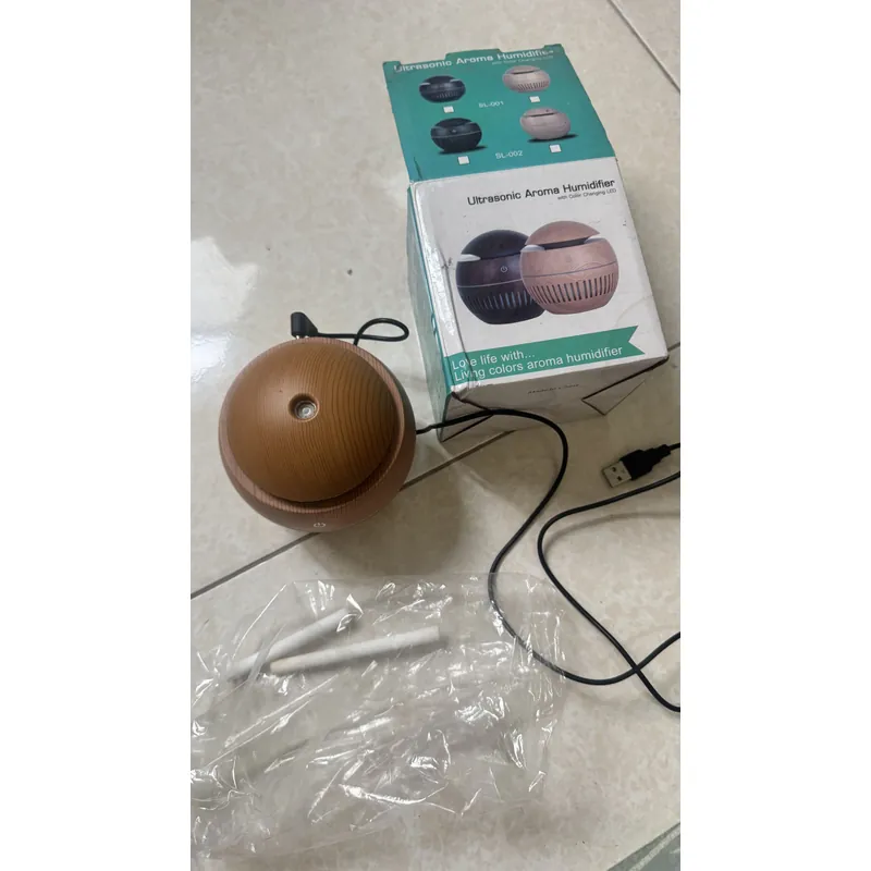 Máy Khuếch Tán Tinh Dầu Mini Làm Thơm Phòng Vân Gỗ Đèn Led Đổi Màu 596184