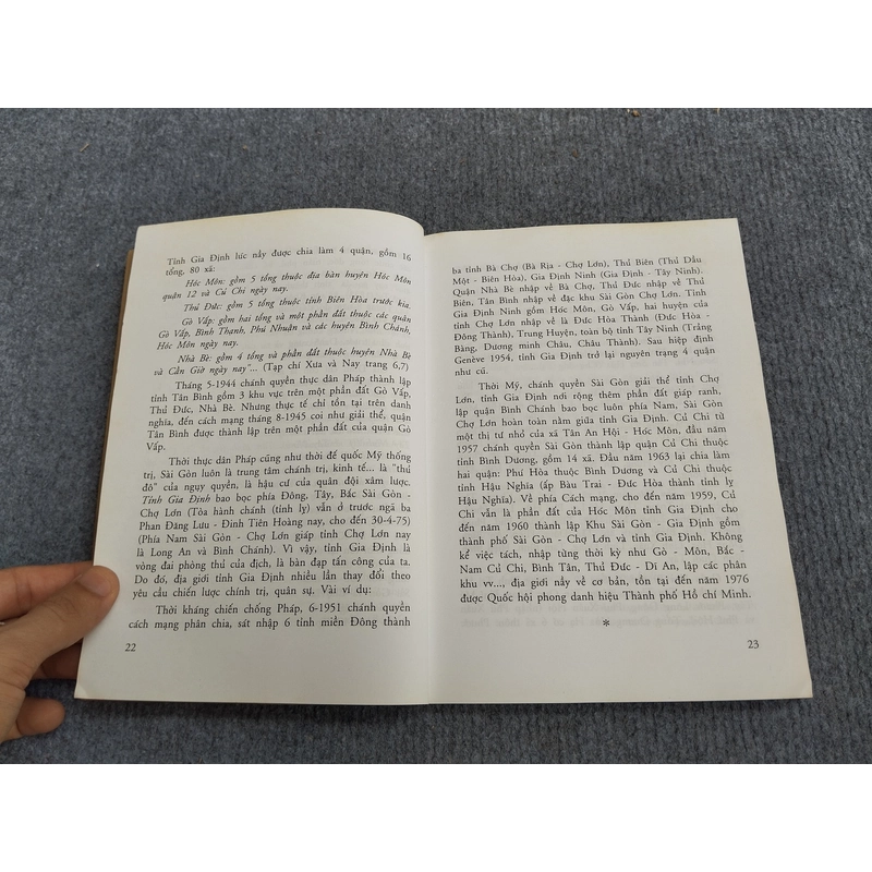 CHÍN NĂM MỘT CHẶNG ĐƯỜNG. KÝ SỰ TRUYỀN THỐNG PHỤ NỮ CỨU QUỐC TỈNH GIA ĐỊNH 517576