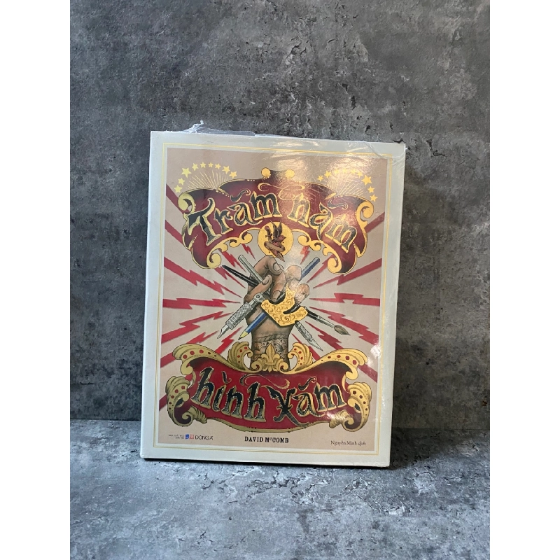 Trăm năm hình xăm (Sách mới nguyên seal) Sách chuyên khảo, khảo cứu STB0302 909195