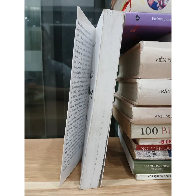 Bí ẩn tuổi thơ – Maria Montessori 589505