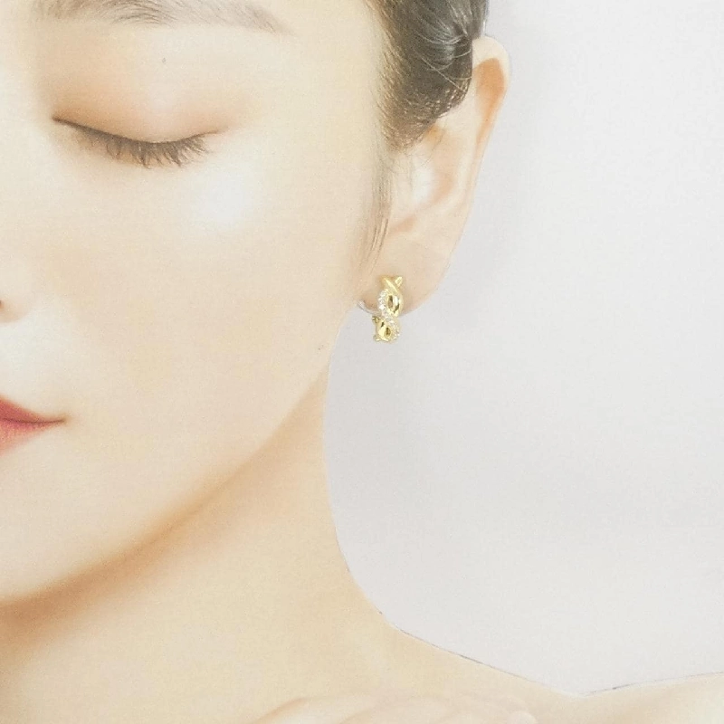 K18YG Bông tai kim cương / Khuyên tai 0.20CT - Hàng hiệu Chính hãng 871359