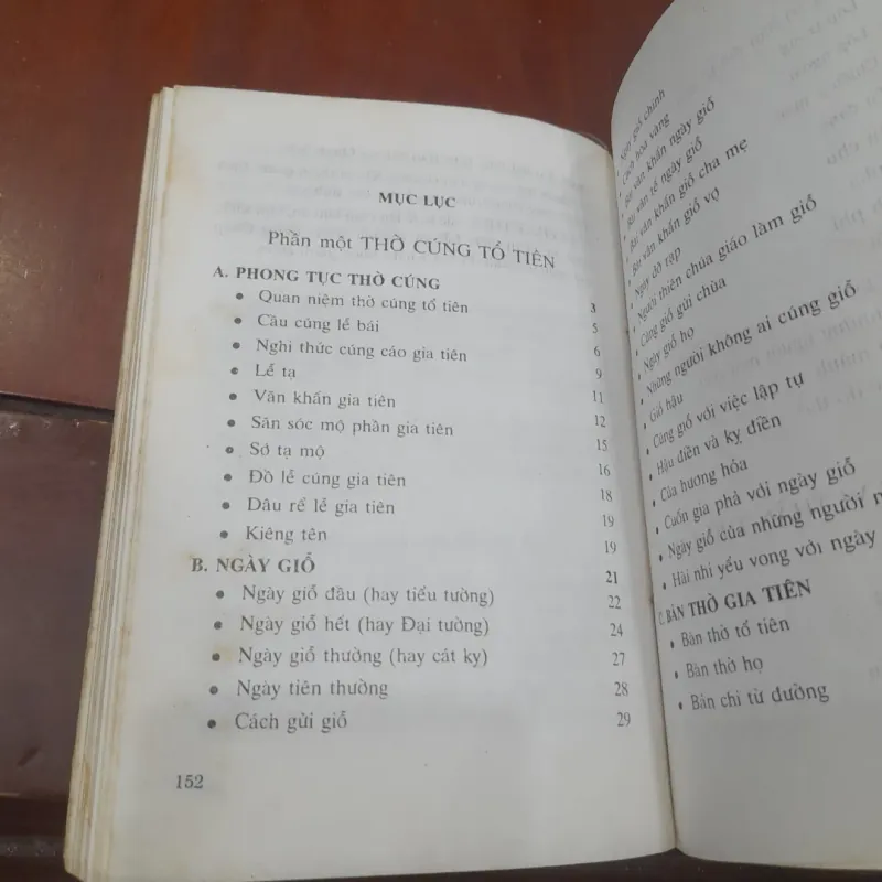 Toan Ánh - PHONG TỤC THỜ CÚNG TỔ TIÊN trong gia đình Việt Nam 994930