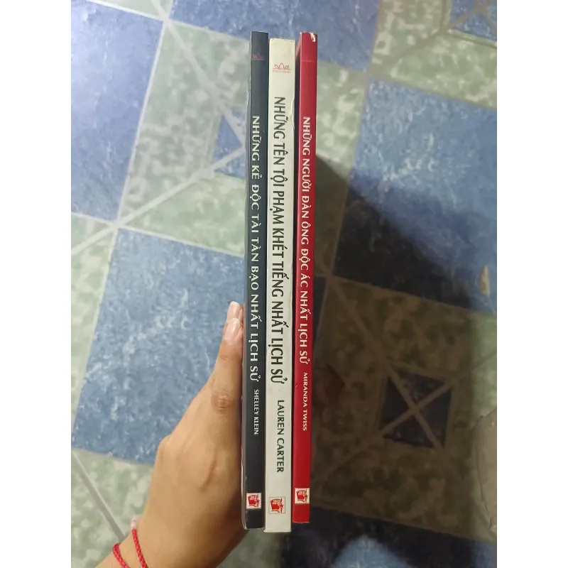 Những người đàn ông độc ác + Những tên tội phạm khét tiếng + Những kẻ độc tài tàn bạo 1032531