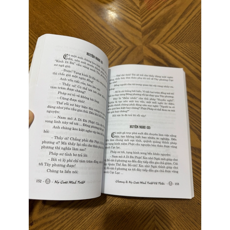 NỤ CƯỜI MINH TRIẾT. 448731