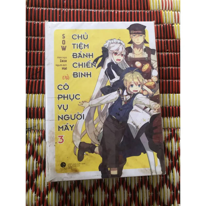 Chủ tiệm bánh chiến binh và cô phục vụ người máy tập 3 693632