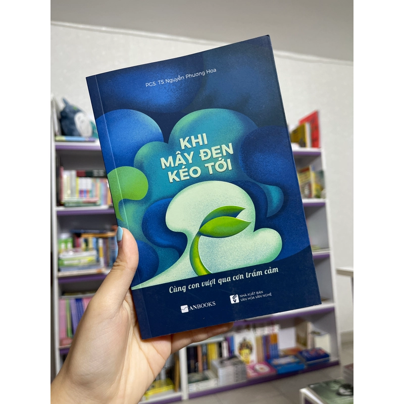Khi mây đen kéo tới 467410