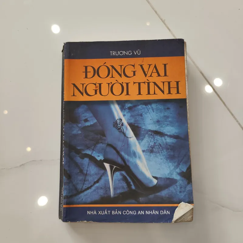 Đóng vai người tình 592442