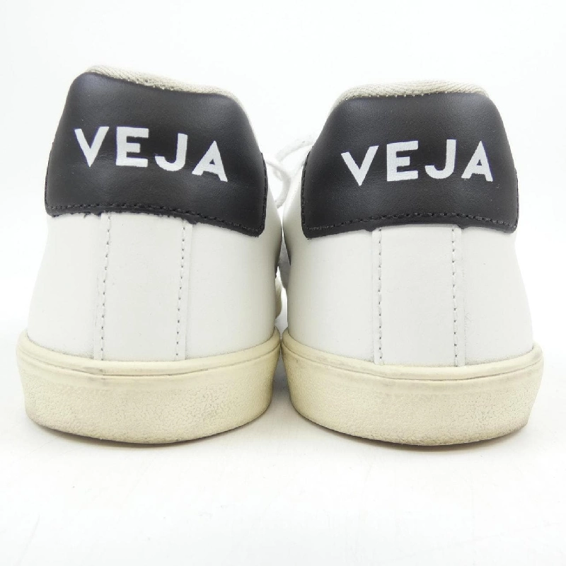 Giày sneaker VEJA - Hàng hiệu Authentic 906907