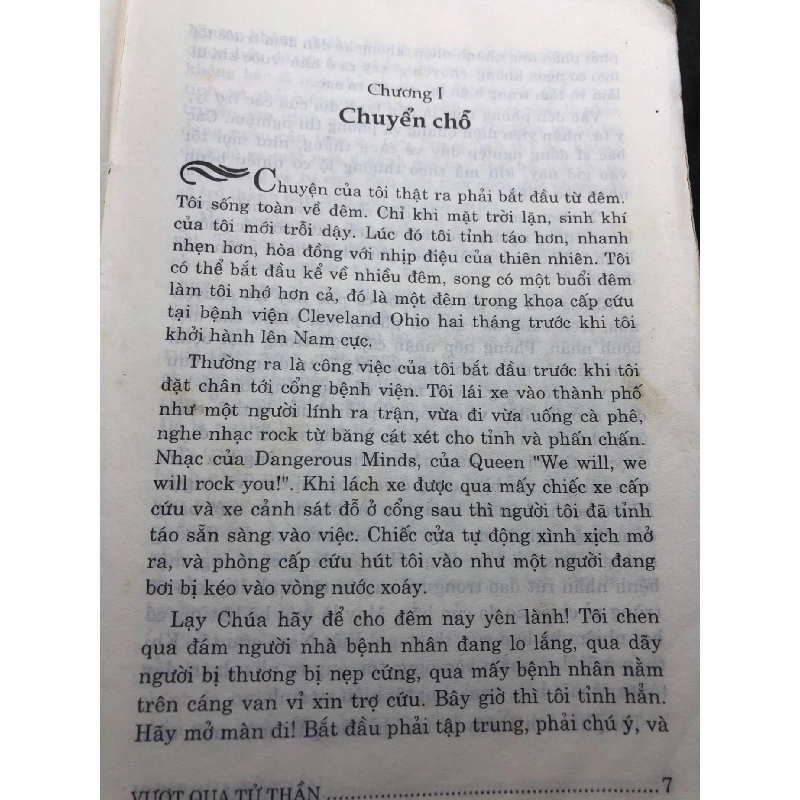 Vượt qua tử thần 2003 mới 60% ố bẩn nhẹ tróc góc bìa Jerri Nielsen HPB0906 SÁCH VĂN HỌC 915219