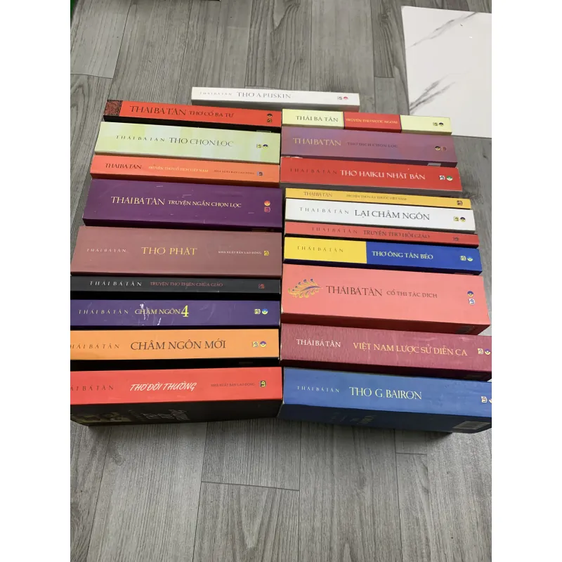 Thơ thái bá tân. Combo 20 cuốn. Có chứ ký tặng của tác giả.  757355