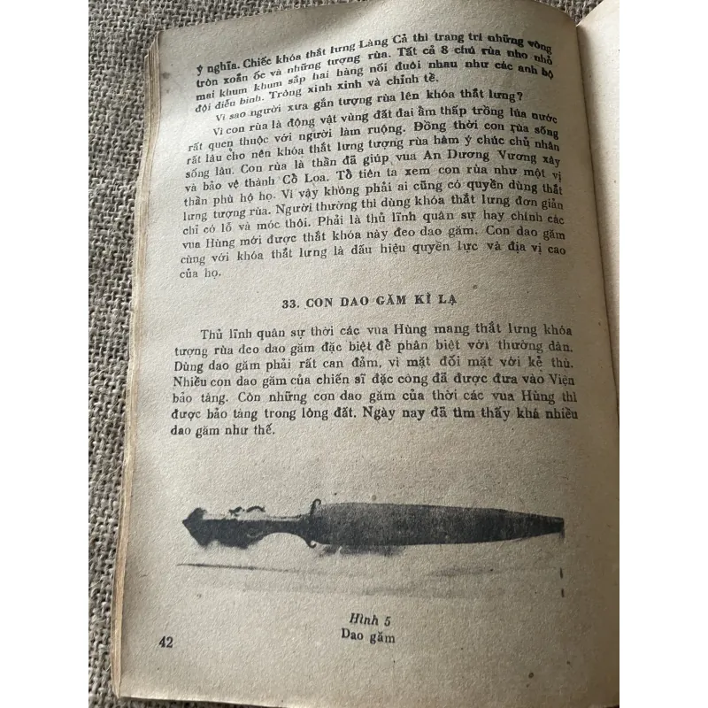 NHỮNG MẨU CHUYỆN LỊCH SỬ BUỔI ĐẦU DỰNG NƯỚC - 1984 796878
