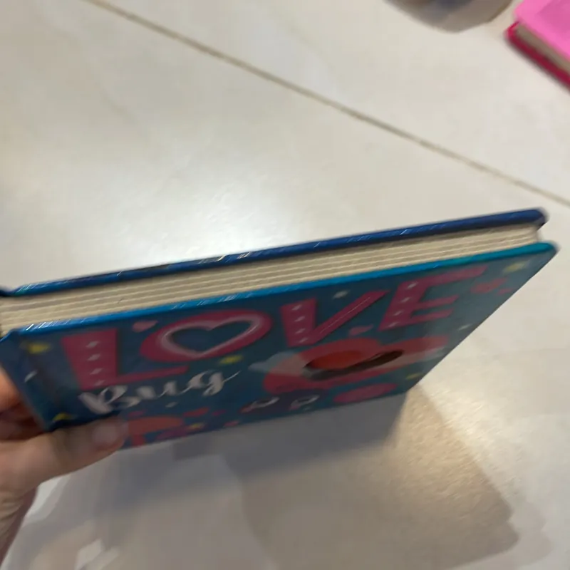 NGOẠI VĂN tiếng anh trẻ em: Love Bug - press to make me glow 1027560