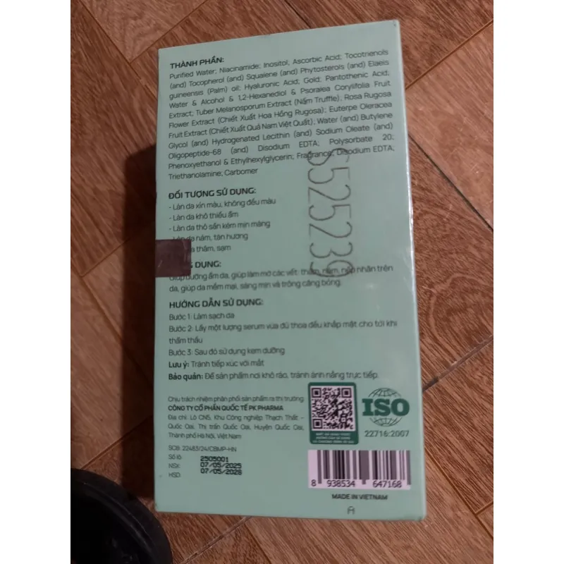 Kem dưỡng da Lacircos Radiant Boost Cream dành cho mọi loại da.    1005390