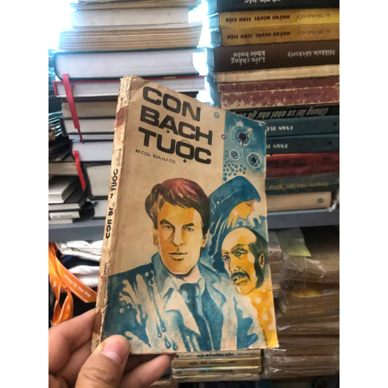CON BẠCH TUỘC - Tác giả: NICOL DALUCO 597964