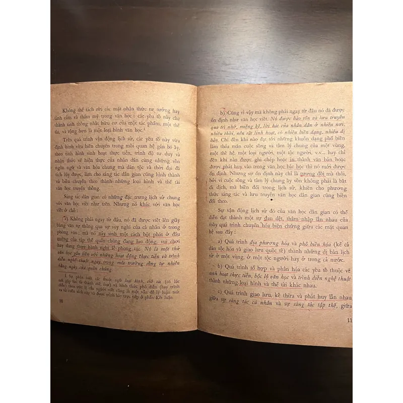 📖 Tìm hiểu tiến trình văn học dân gian Việt Nam 590796