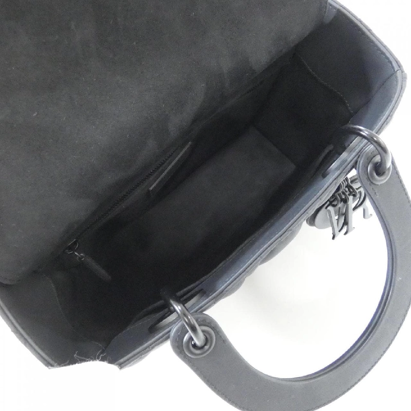 Túi Christian Dior Lady Dior Medium M0565SLOI - Hàng hiệu Authentic 765024