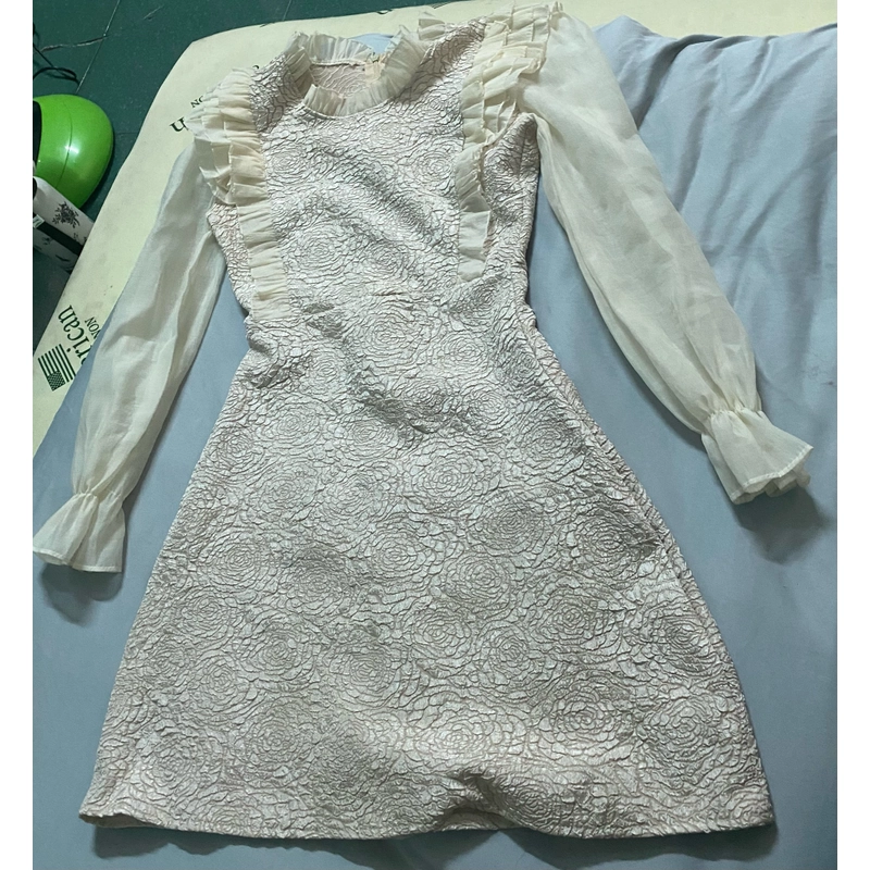 Đầm màu kem 460416