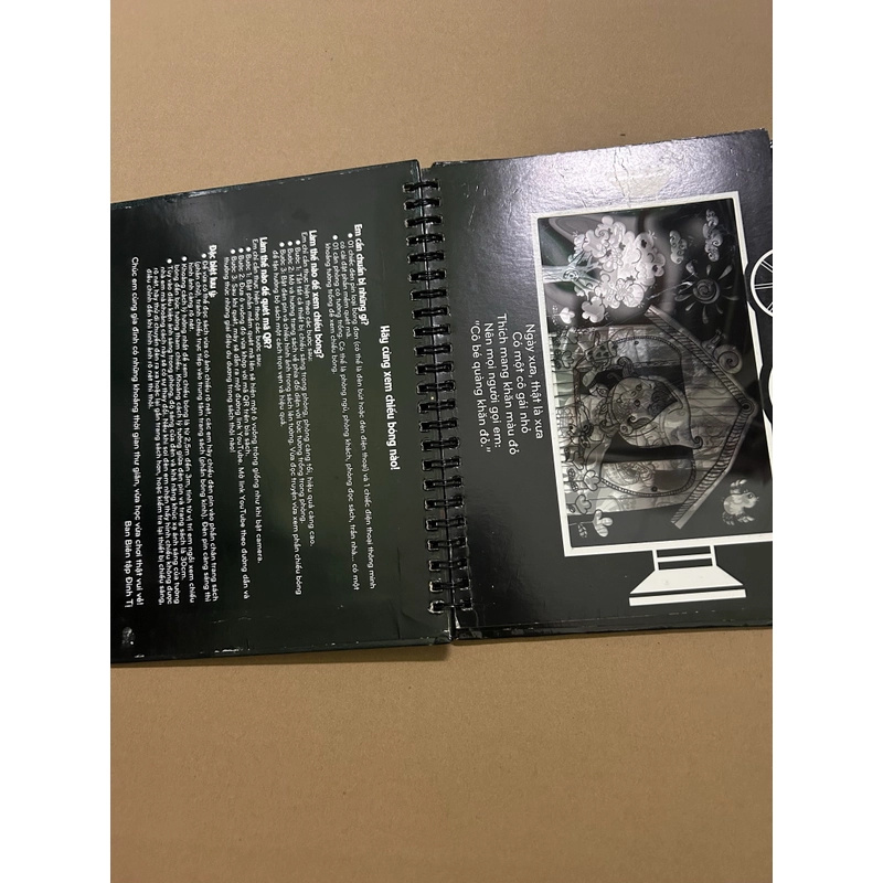 Sách chiếu bóng - Cô bé quàng khăn đỏ 538914