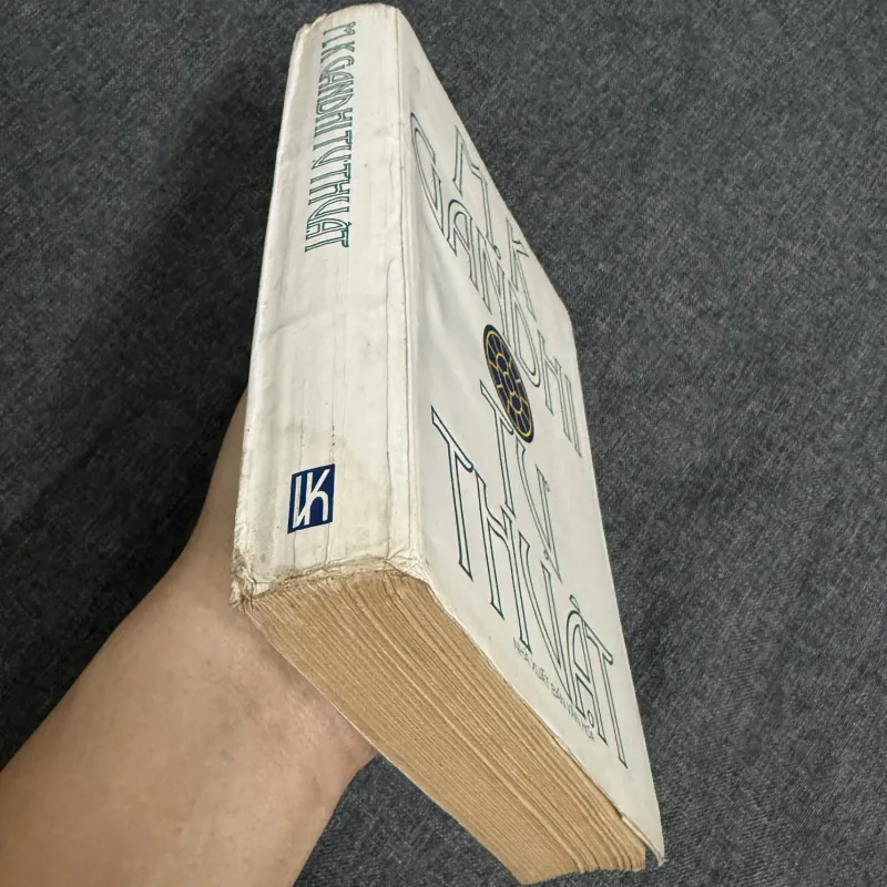 Tự thuật - M.K. Gandhi 751745