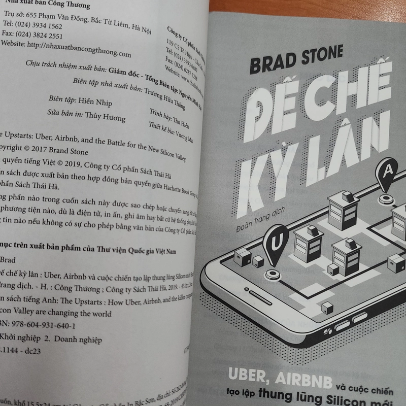 Sách Đế chế kỳ lân của Brad Stone 527318