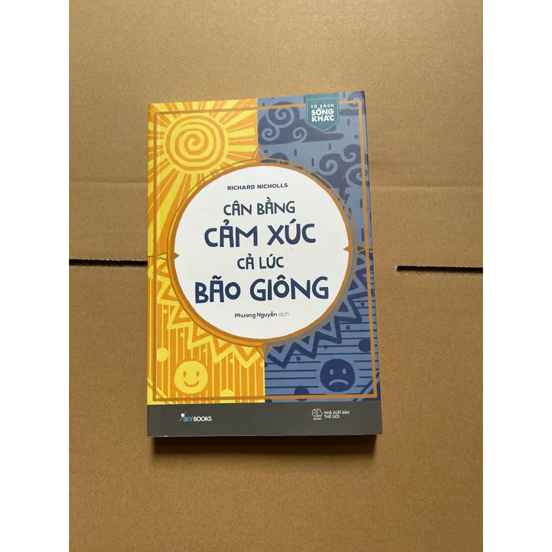 Cân bằng cảm xúc cả lúc bão giông 717453