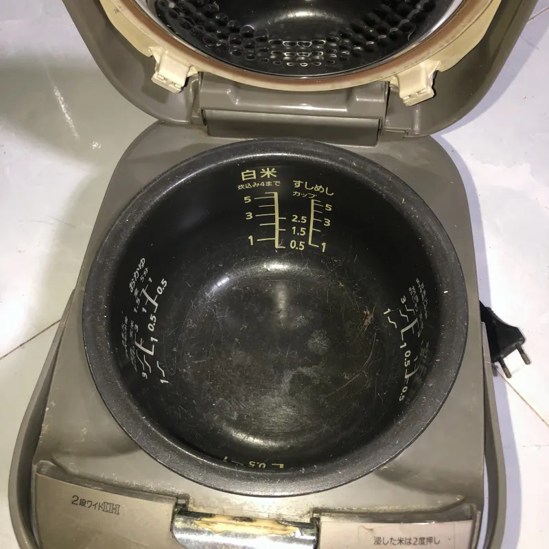 Nồi cơm điện cao tần IH Panasonic Nhật 795559